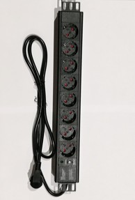 MAXCABLE Strujna letva, 8 utičnica, s osiguračem, rack 19", 1.8 m, aluminij